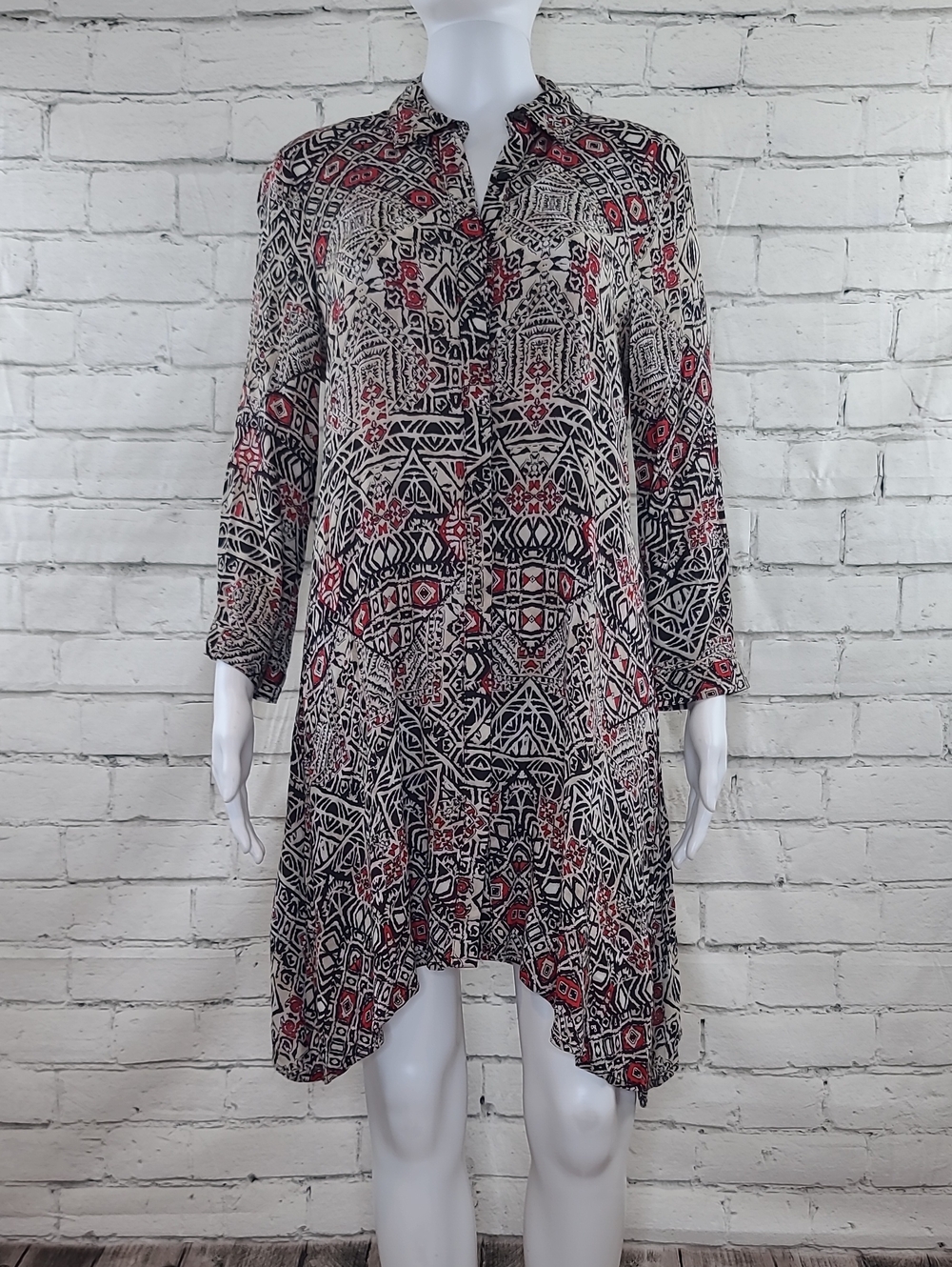 Cupio Flowy Tribal Long Sleeve Button Up Handkerchief Hem Shift Dress Beige Red